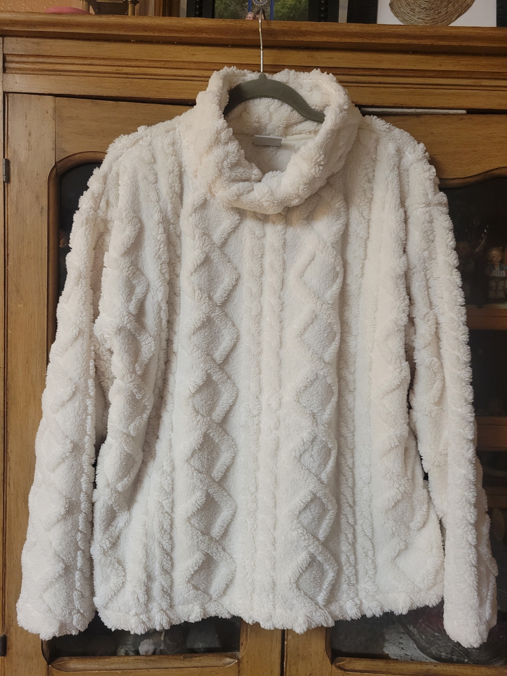 Eddie Bauer Women's Cozy Cream Sherpa Turtleneck Sweater Sz L